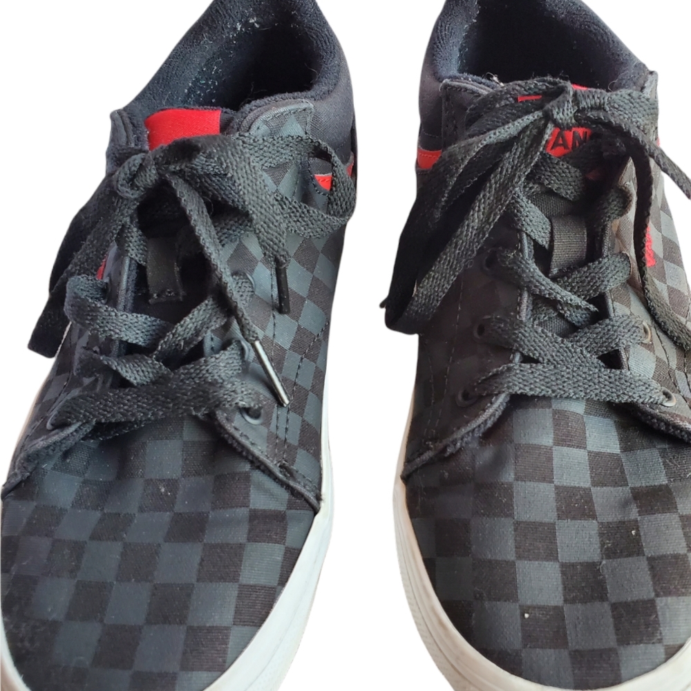 Youth Vans Size 5